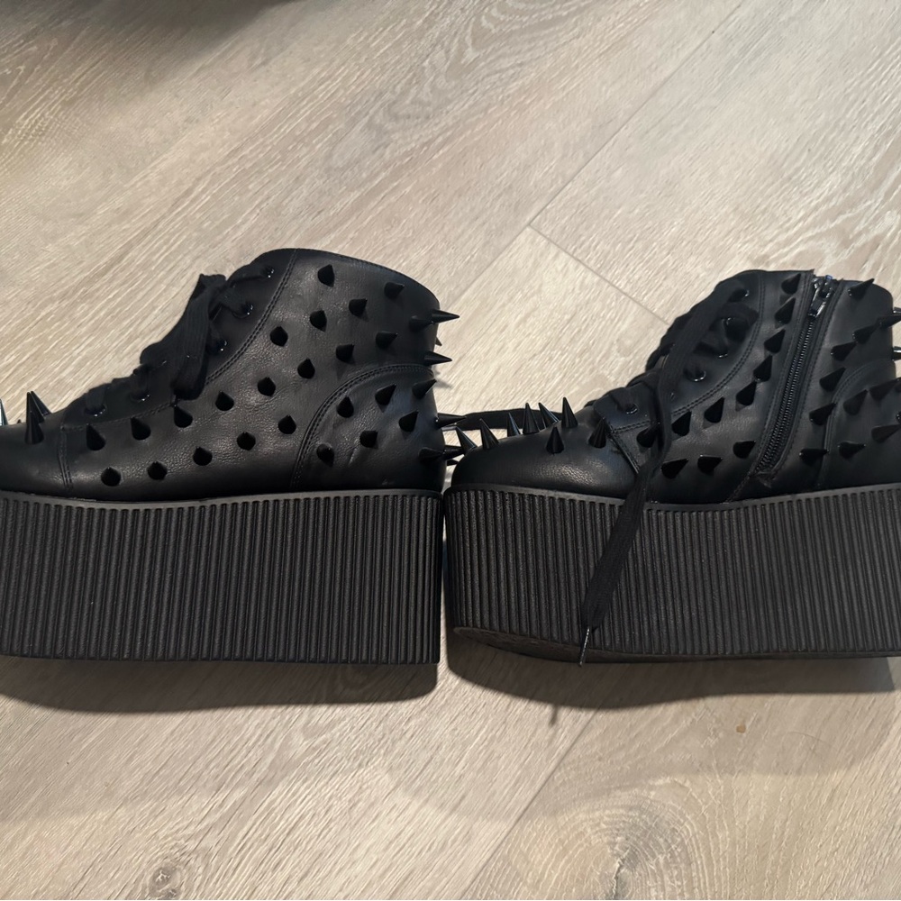 YRU Black Platform Spiked Women's Shoes